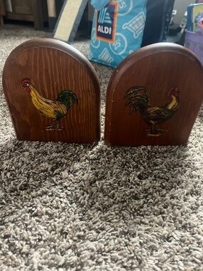 Chicken Book Ends